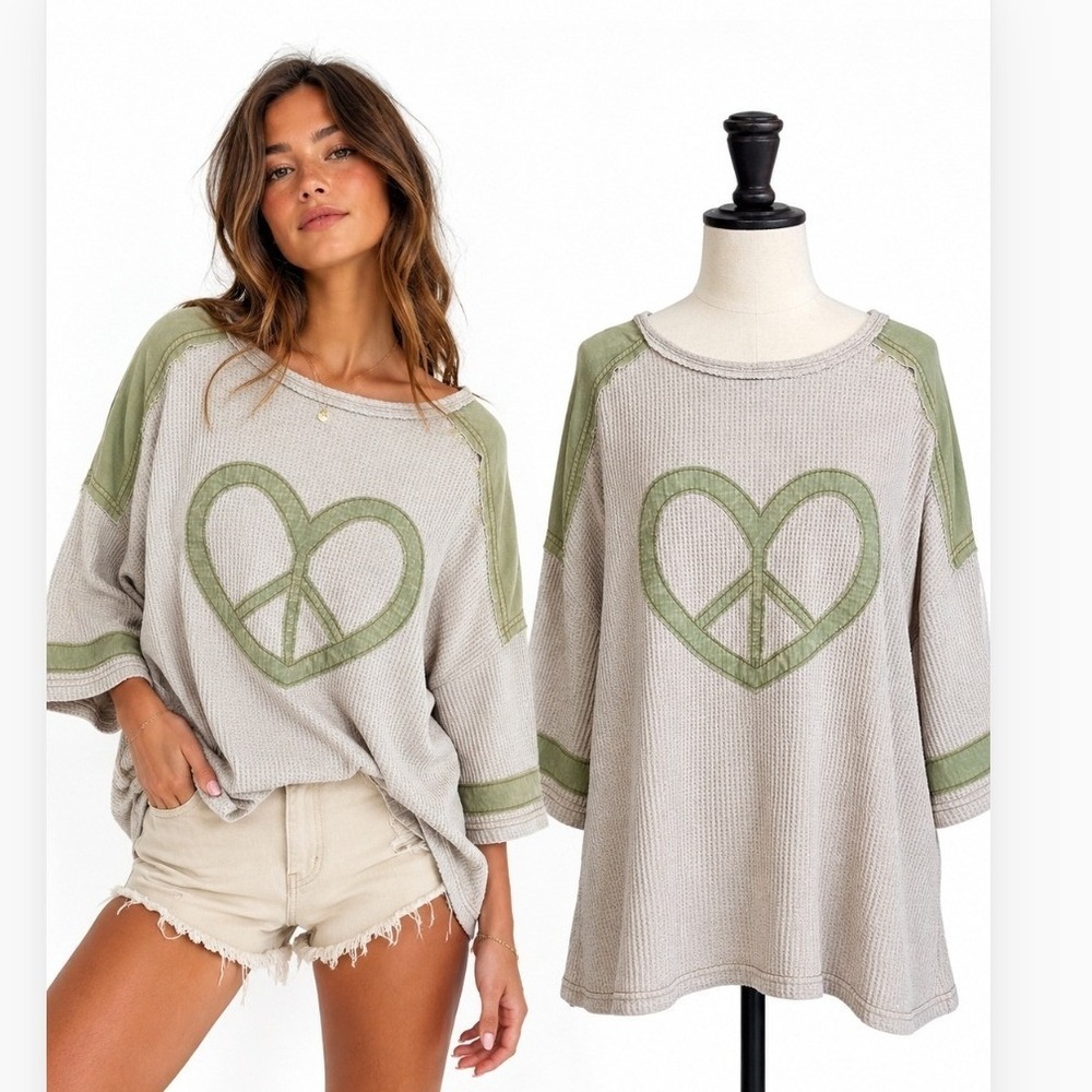 Easel Waffle Knit Top Womens Medium Green Peace Heart Graphic Applicay Oversized